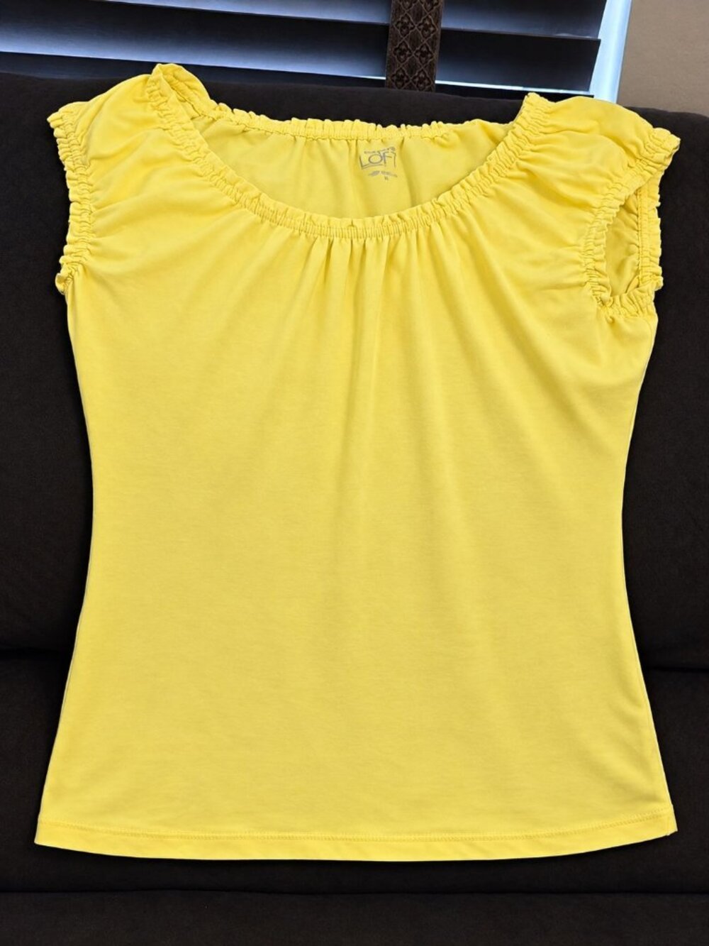 Ann Taylor LOFT Yellow Ruffle Sleeve Top Women's M Cotton Stretch Scoop Neck